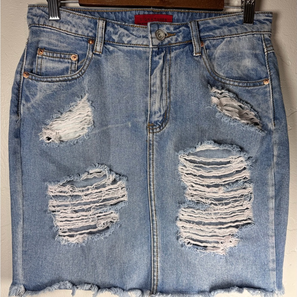 Signature8‎ 100% Cotton Rigid High Waist L Wash Distressed Denim Skirt Medium